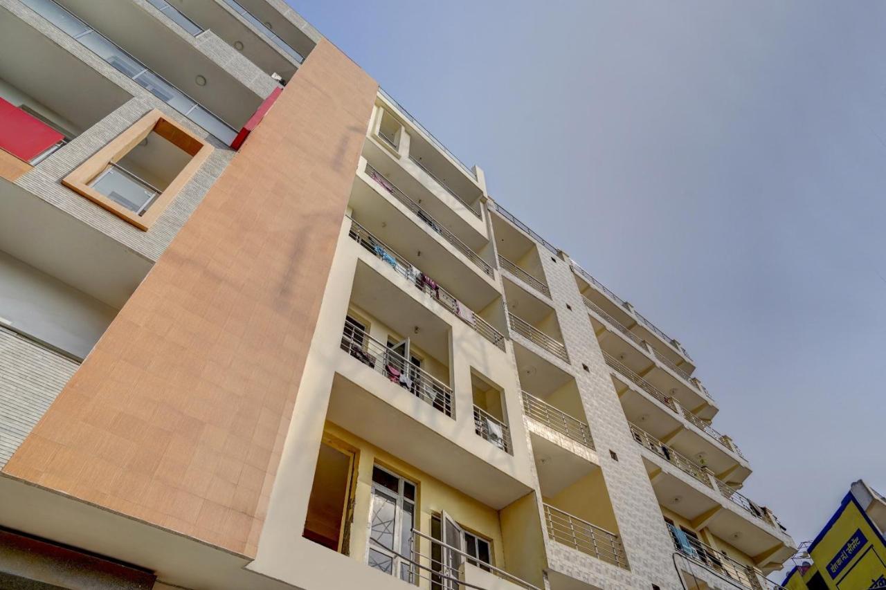 Oyo 78981 The Diamond Nest Noida Exterior photo